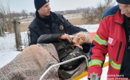 Правоохоронці Дніпропетровщини допомогли літній жінці, яка опинилася у скрутному становищі